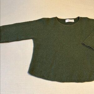 Debra C Women’s Cashmere Sweater